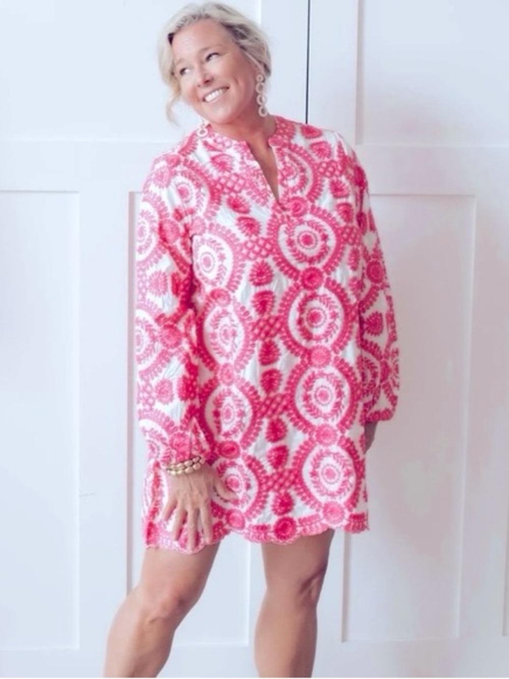 SUNDAY MARKET EMBROIDERED TUNIC DRESS IN HOT PINK - Picture 1 of 12